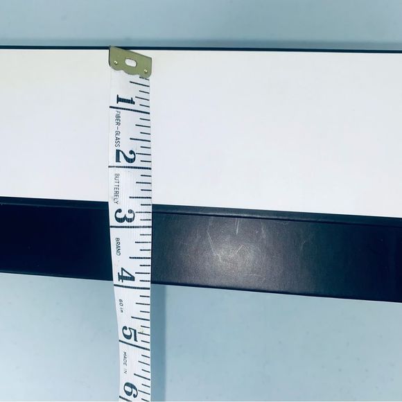 CHANEL designer box w/Chanel tissue paper and seal (box and tissue paper only) - Picture 12 of 12